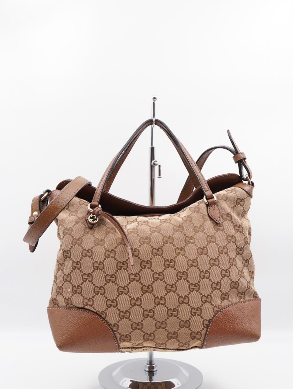 CL22 💕 GUCCI Bree GG Canvas Convertible Top Handle bag